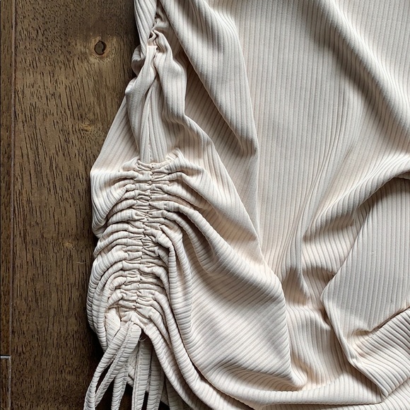 Scrunch dress - Picture 4 of 4